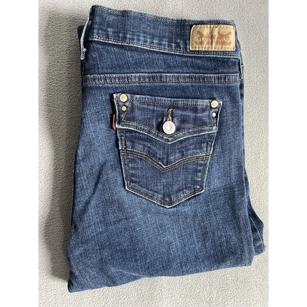 Levi's Women's 30x29 505 Straight Leg Jeans Medium Wash Denim Blue  Flap Pockets